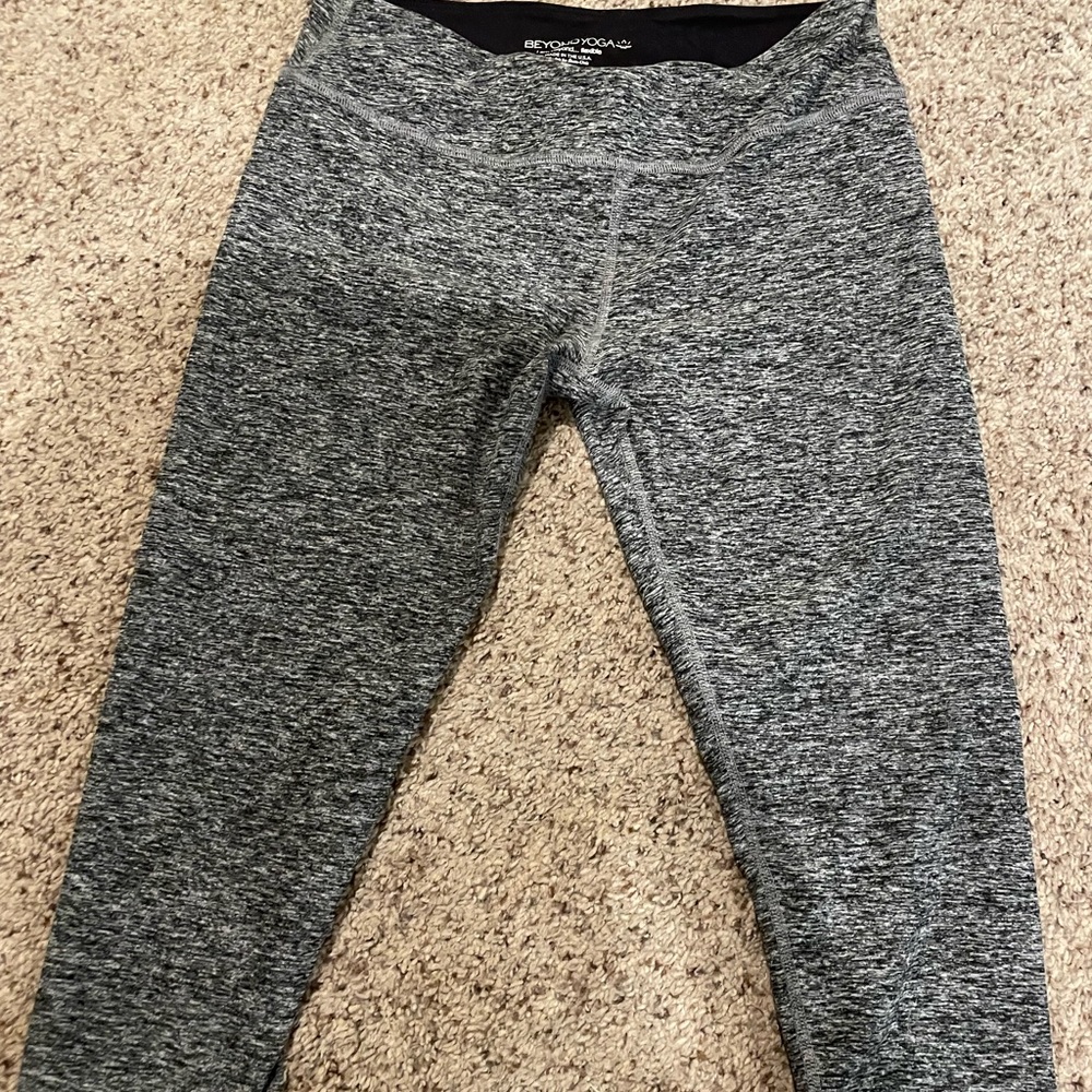 Beyond yoga Spacedye pedal pushers size 12